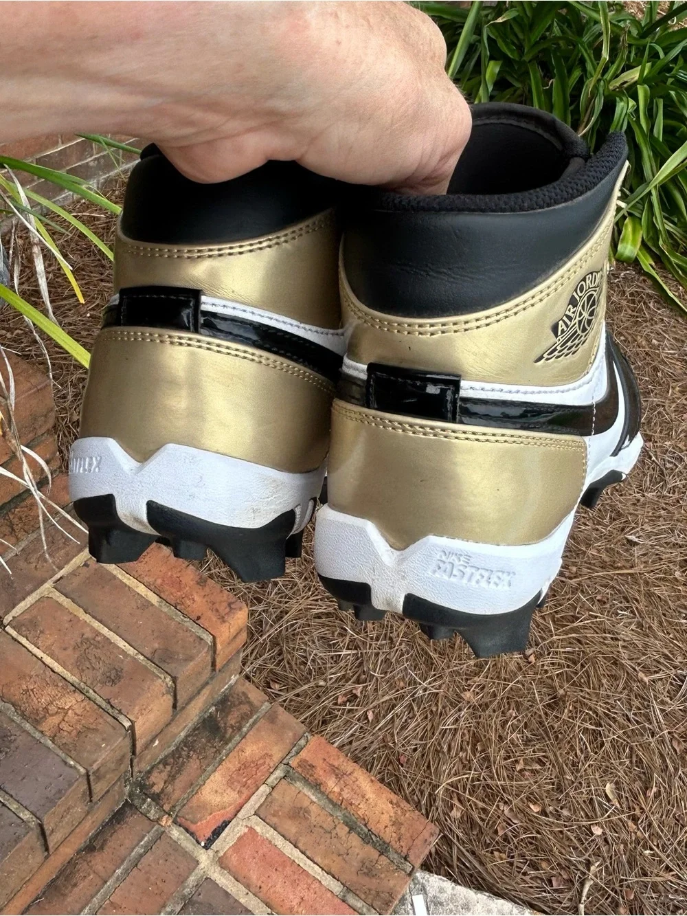 Air Jordan 1 Mid TD 